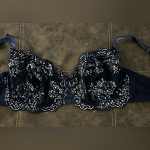 Navy with silver lace cacique 44DD bra